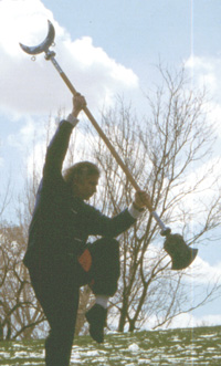 Zhen Shen-Lang mastered Shaolin monk spade in 1994.
